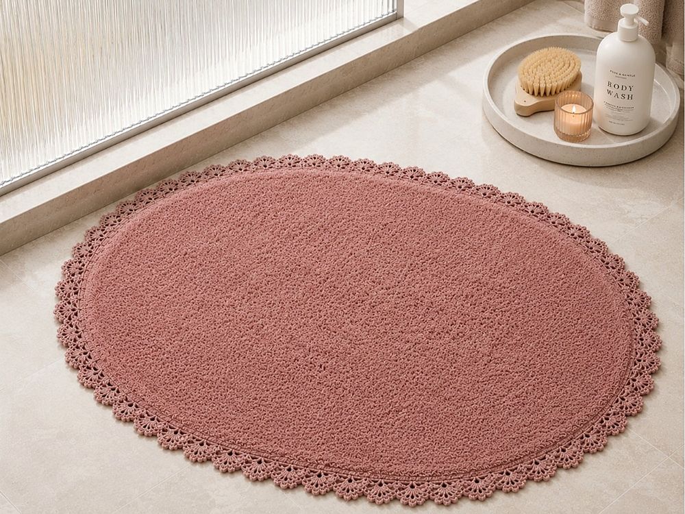 AH-BT-CM-006 Dusty Rose Round Crochet-Edge Bath Mat — cotton bath mat manufactured by Abhi Home, India