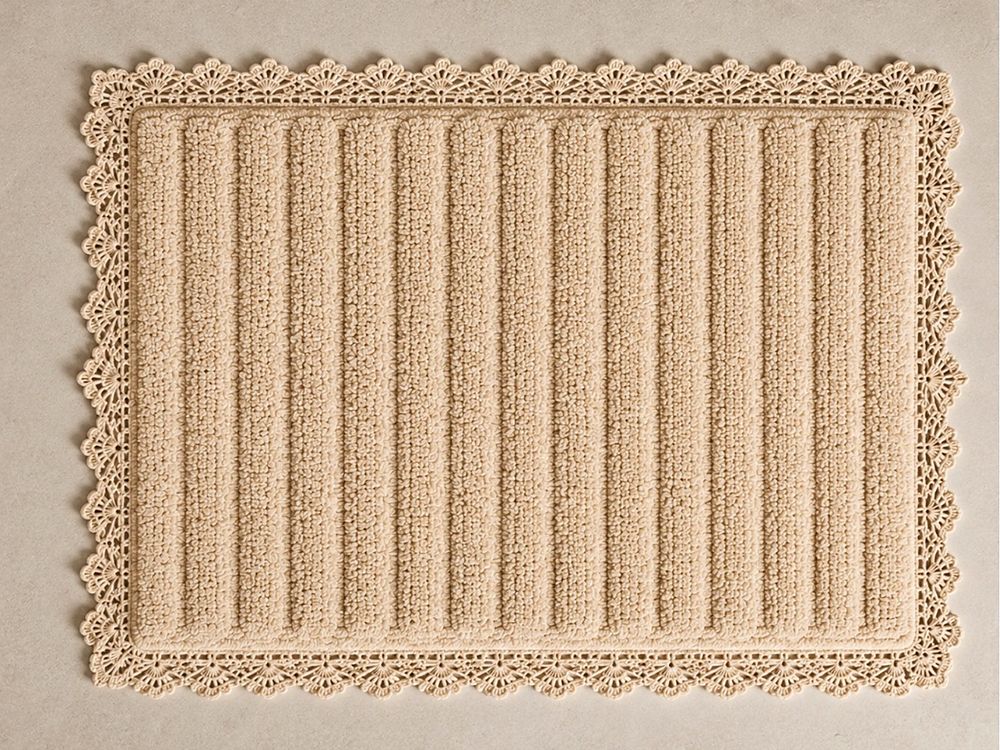 AH-BT-CM-012 Natural Ribbed Crochet Bath Mat with Lace Border — cotton bath mat manufactured by Abhi Home, India