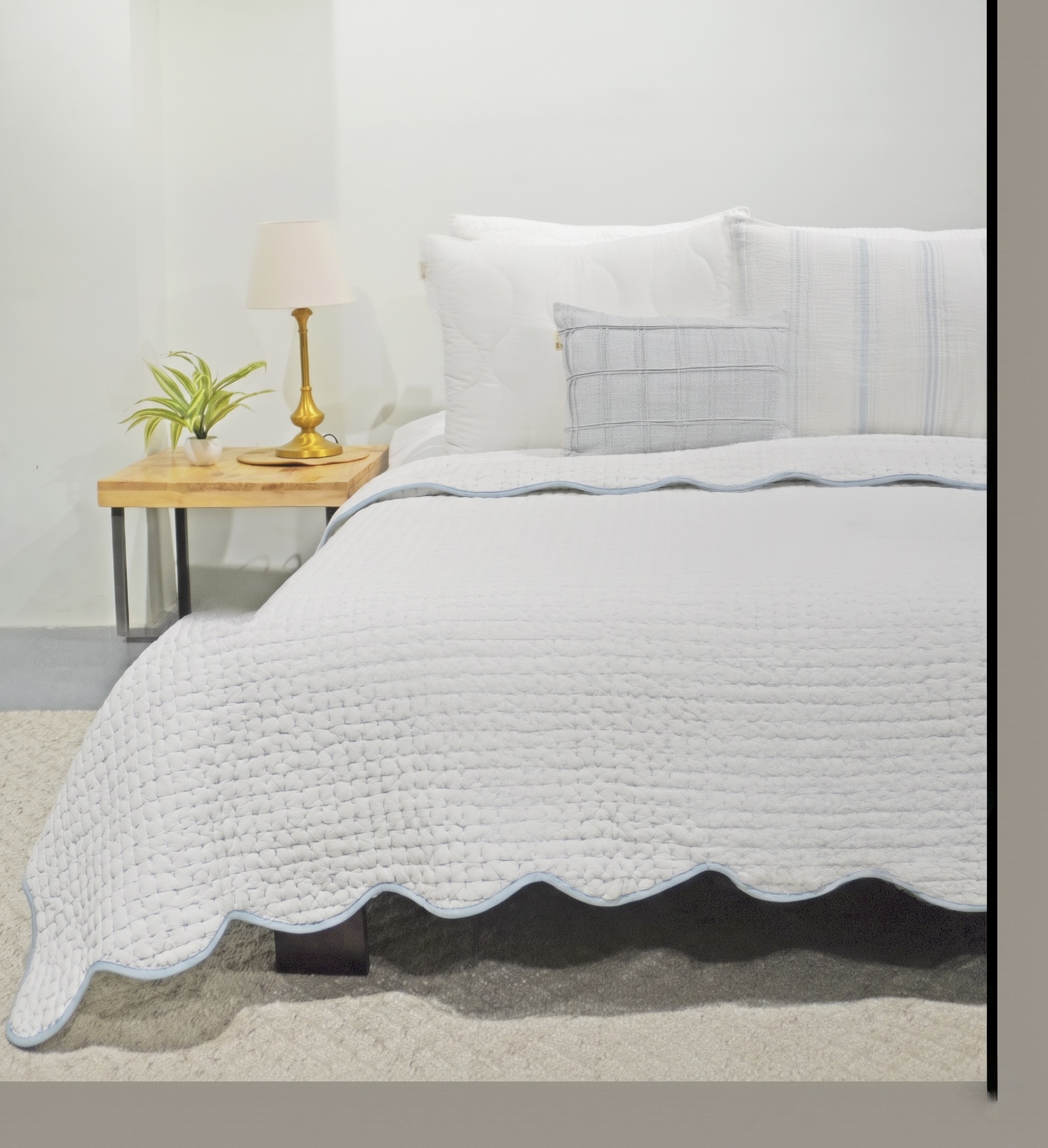 Oversized white ivory scallop edge box stitch quilted coverlet with blue trim