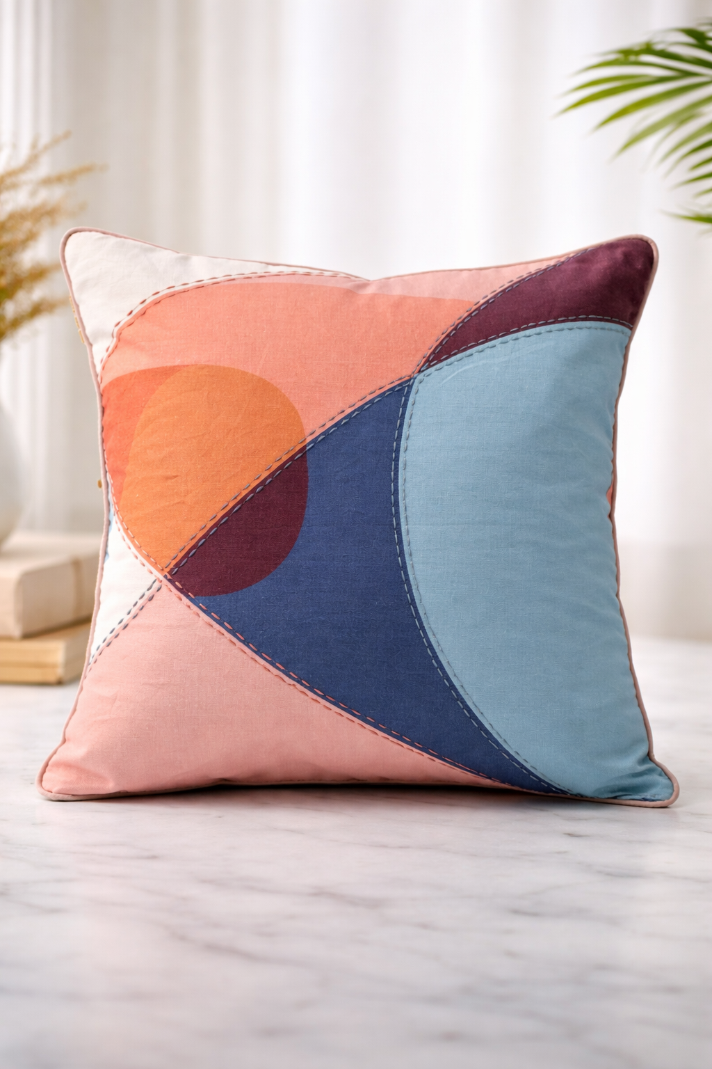 AH-10065 Colour-Block Circle Appliqué Cushion
