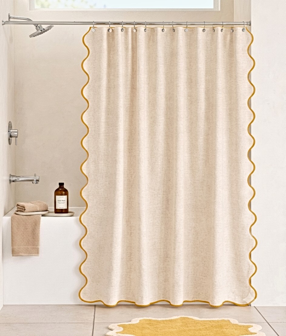 AH-SC-26-10 Scallop Edge Shower Curtain — 100% cotton shower curtain manufactured in India by Abhi Home