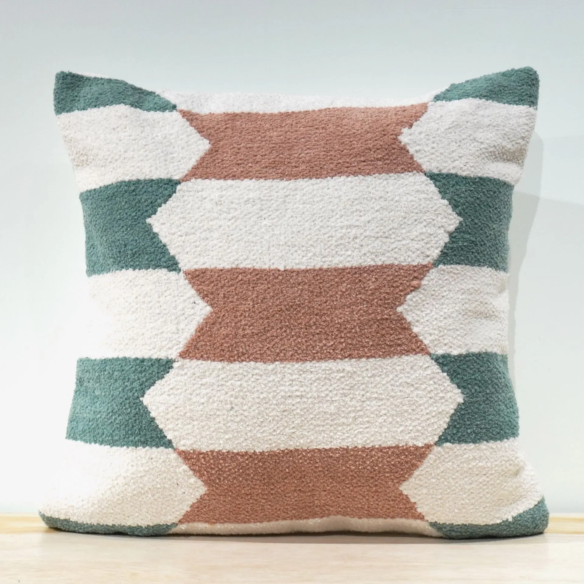 WOVEN CUSHION