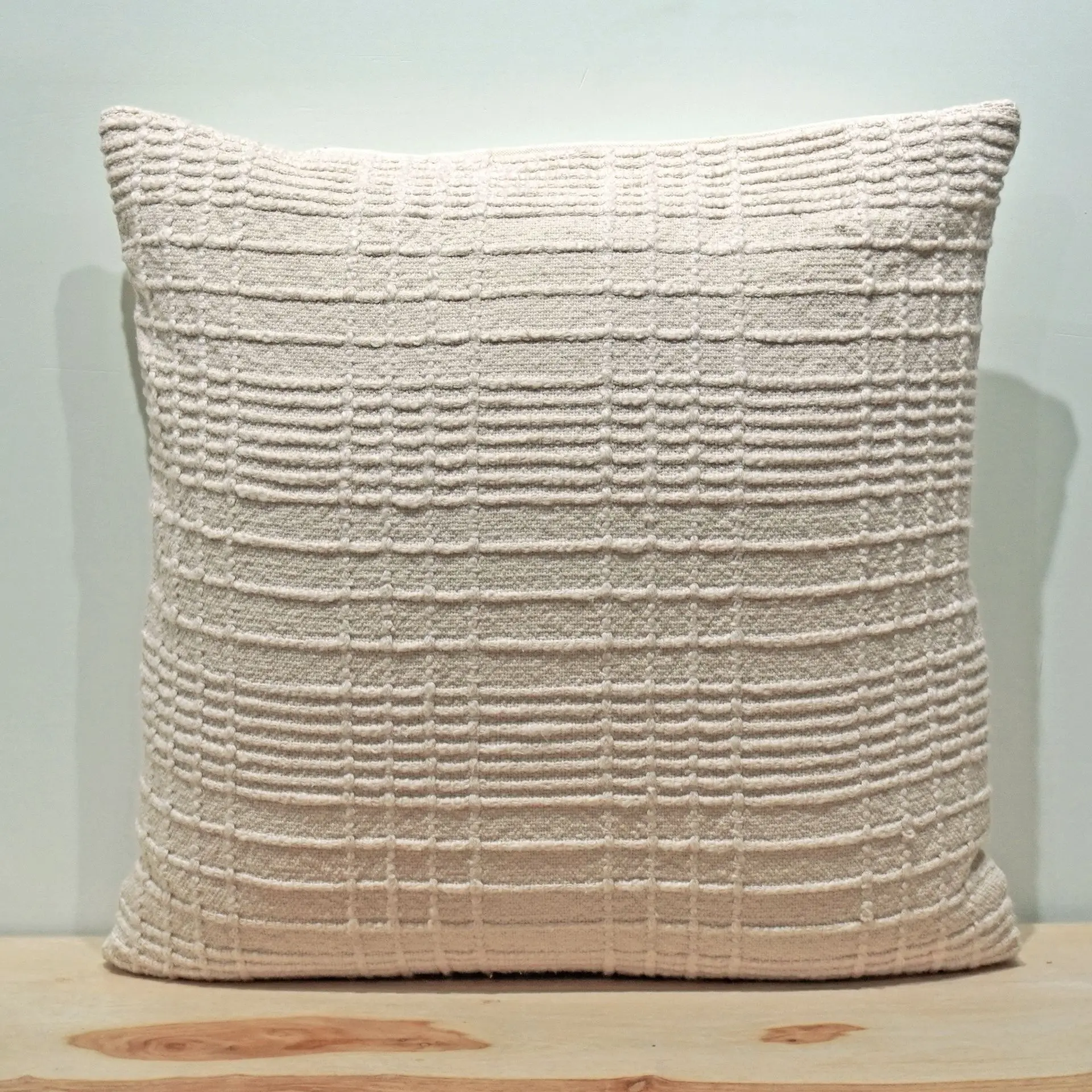 WOVEN CUSHION