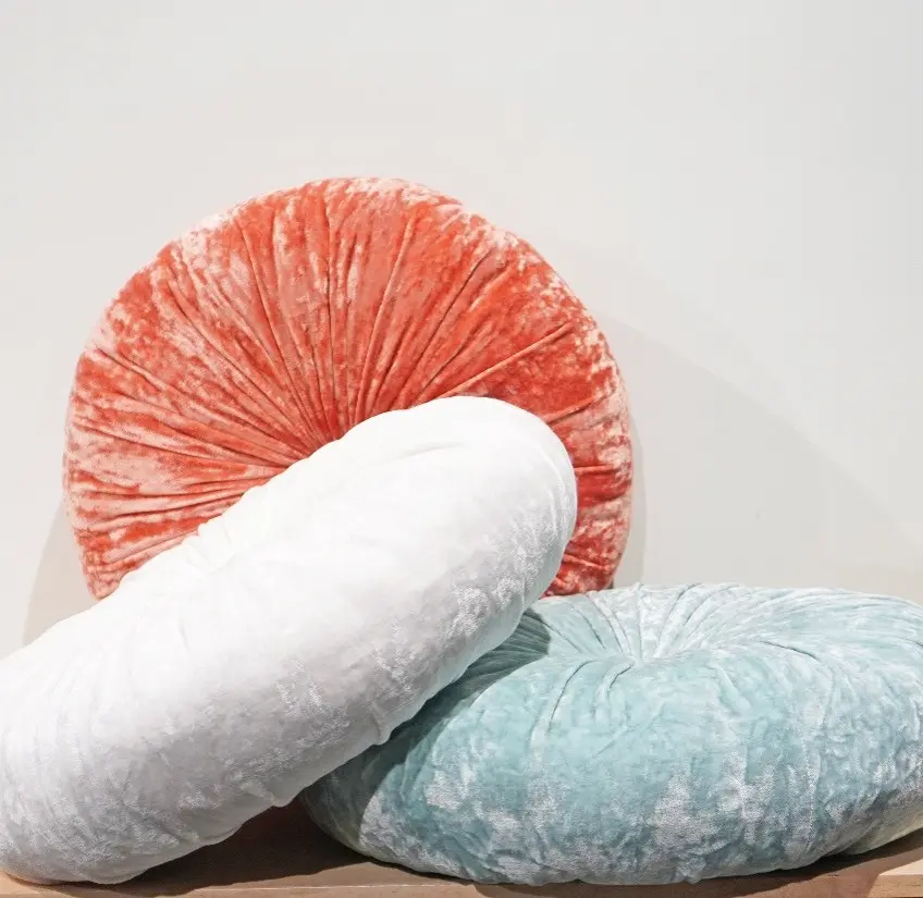 SHAPED CUSHION