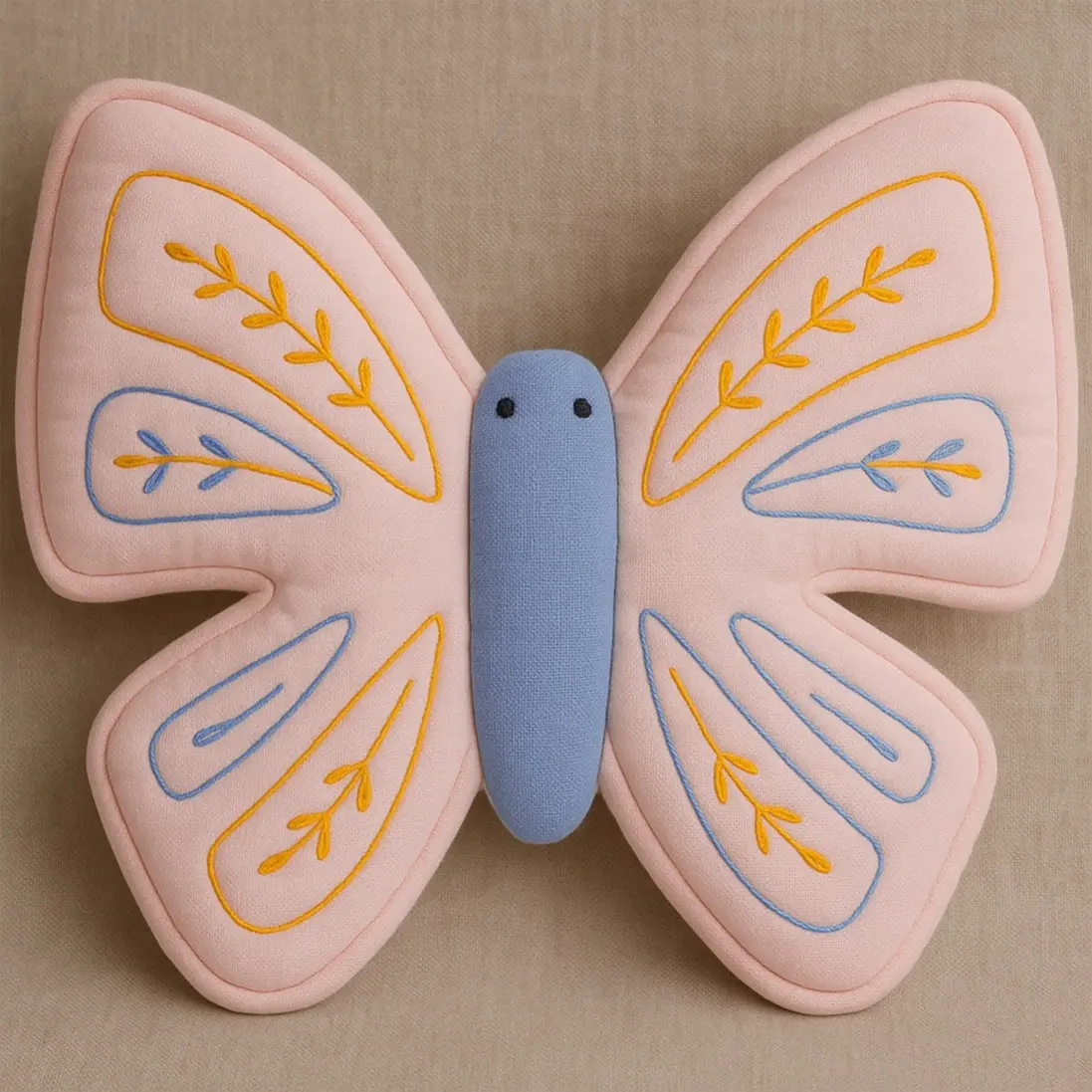 SHAPED CUSHION
